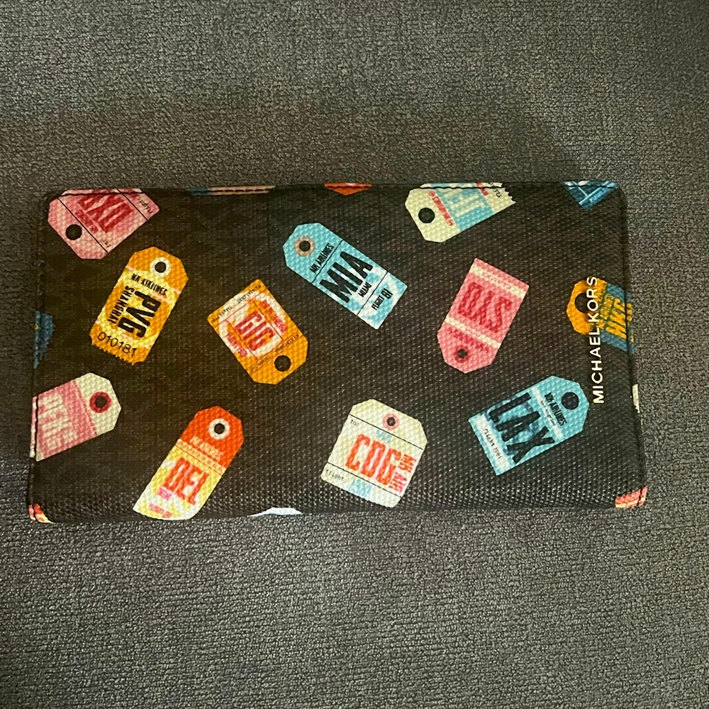 Michael Kors Wallet- Brand New